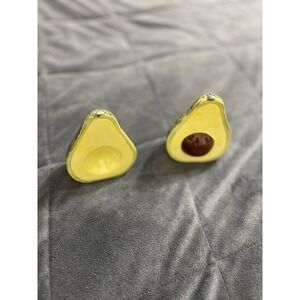 *GUAC MY WORLD*  Avocado  FIT TOGETHER Salt & Pepper‎ Shaker Set